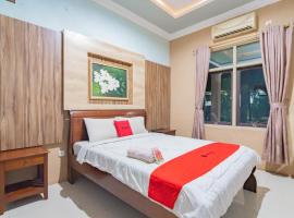 RedDoorz Resort Premium @ Sangkan Hurip Kuningan, hotel in Kuningan