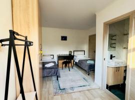 Zhibek Zholy Гостевой Дом, rental liburan di Almaty