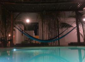 Hotel Suites REYVAJ, Hotel in Mérida