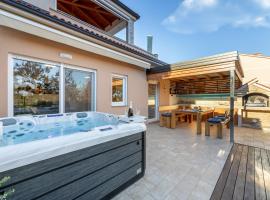 Apartment Taja, khách sạn ở Čižići