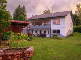 Ferienappartement Albschätzle, hotel med parkering i Bronnen