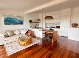 Shed. Holiday Apartment, cheap hotel in Nelson Bay