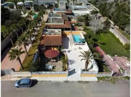 Villa Oasi al mare near the sea with pool - Happy Rentals