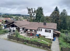 Ferienhäuser zum Badeweiher, place to stay in Neuschönau