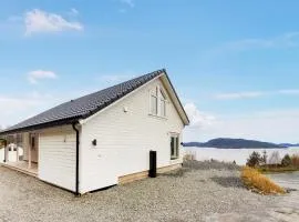 4 Bedroom Amazing Home In Skånevik