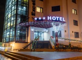 Hotel Excelsior، فندق في تيميشوارا