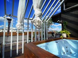 Garden Pool Villa Lee Chung Jung، فندق في سول