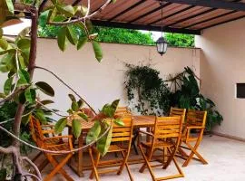 Il Patio - Villa indipendente con ampio cortile e giardino interno