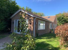 2 Bedroom Property Independent with Pakring, hotelli kohteessa High Wycombe