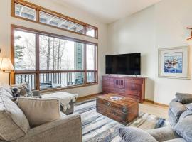 Lakefront Tofte Townhome with Deck and Views!, hotel sa Tofte