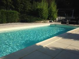 DOMAINE du MOULIN, hotel with parking in Saint-Avold