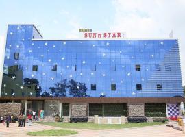 Hotel Sun N Star By BookingCare, hotel in Satna