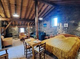 PITHARIA, hotel v destinaci Askas