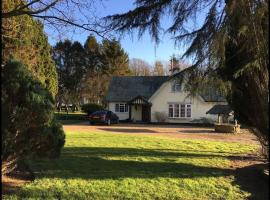 Brownhills, holiday home in Eaton