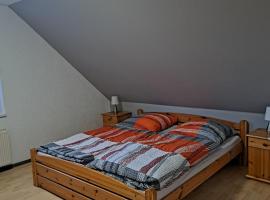 Pension 3 Ferienhof Hanstorf, hotel with parking in Satow