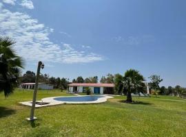 Casa de Campo en Conache, hotel en Trujillo