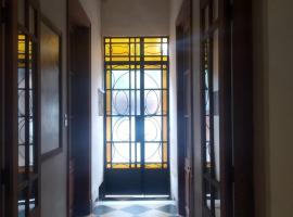 Habitaciones en Casa Céntrica cerca de todo, ubytování v soukromí v destinaci Colonia del Sacramento