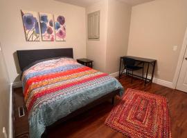 Affordable Downtown Private Rooms, apartment in Windsor