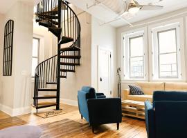 The Historic Lyric Penthouse with Private Rooftop, apartmen di Cincinnati