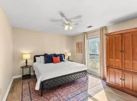 The Chestle House - Updated Ranch with 3 King Beds