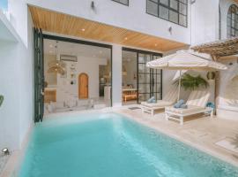 Villa Sunset and Sunrise - 2BR elegant villa in Central Canggu
