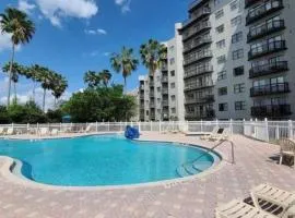 Universal-Disney Dream 1211 Studio - The Enclave