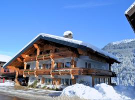 Alp-Chalet, hotel in Hirschegg