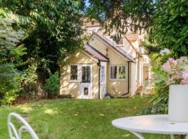 Historical and Quirky Home, holiday home in Braintree