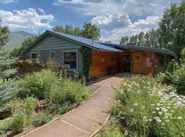 Country Sunshine Bed and Breakfast, hotel near Pinkerton Hot Springs, Durango