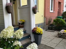 Family Home Green Paradise with Garden & free parking, tradicionalna kućica u Salzburgu