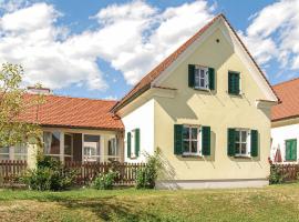 Lovely Home In Bad Waltersdorf With House A Panoramic View, casa vacanze a Bad Waltersdorf