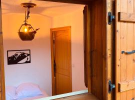 Superbe studio Morillon Village / Samoëns, hotel para famílias em Morillon