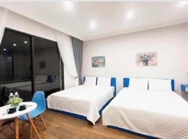Homestay Ocean Park 2, hotel with parking in Ðình Loan