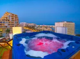 Luxury Penthouse Sea Views- Jacuzzi - Sauna