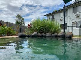 Holiday at Henry St West End, Townsville QLD 3 night min, hotel i North Ward