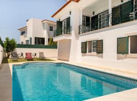 Villa Privée Prestige: Cascais'te bir aile oteli