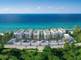 Silver Reef 2 Oceanfront Condo, hytte i North Side