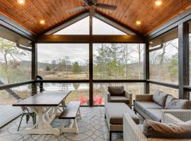 Lakefront Retreat at Waters Edge with Fire Pit!, vilă din Monteagle