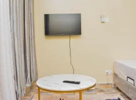 Evans' Cosy Studio Home