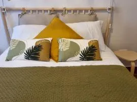 Cantinho da Vila by Portus Alacer