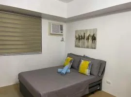 Avida Towers Davao Studio23 with 2 pool access by darpm