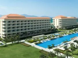 Sheraton Grand Danang Beach Resort & Spa