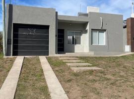 Casa para finde super tranqui, hotelli kohteessa Paraná