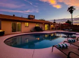 Modern Comforts Near Old Town Scottsdale and ASU