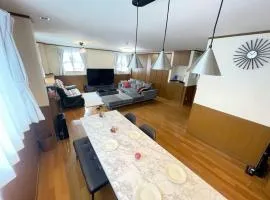 No1 Private Hotel&Villa Aomoril 186平米貸切 最大12名、青森市の別荘