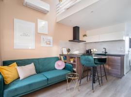 Luxury fully equipped studio - centrally located, apartman u gradu Huizen