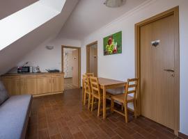 Dobosi Vendégház, hotel di Szentantalfa