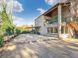 Nice Home In Ansouis With Private Swimming Pool, Can Be Inside Or Outside, hôtel à Ansouis