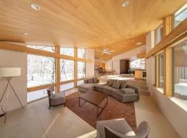 Villa Lily by Hakuba White Fox Company