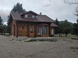 Orino Livadi Chalet II, cabin in Arachova